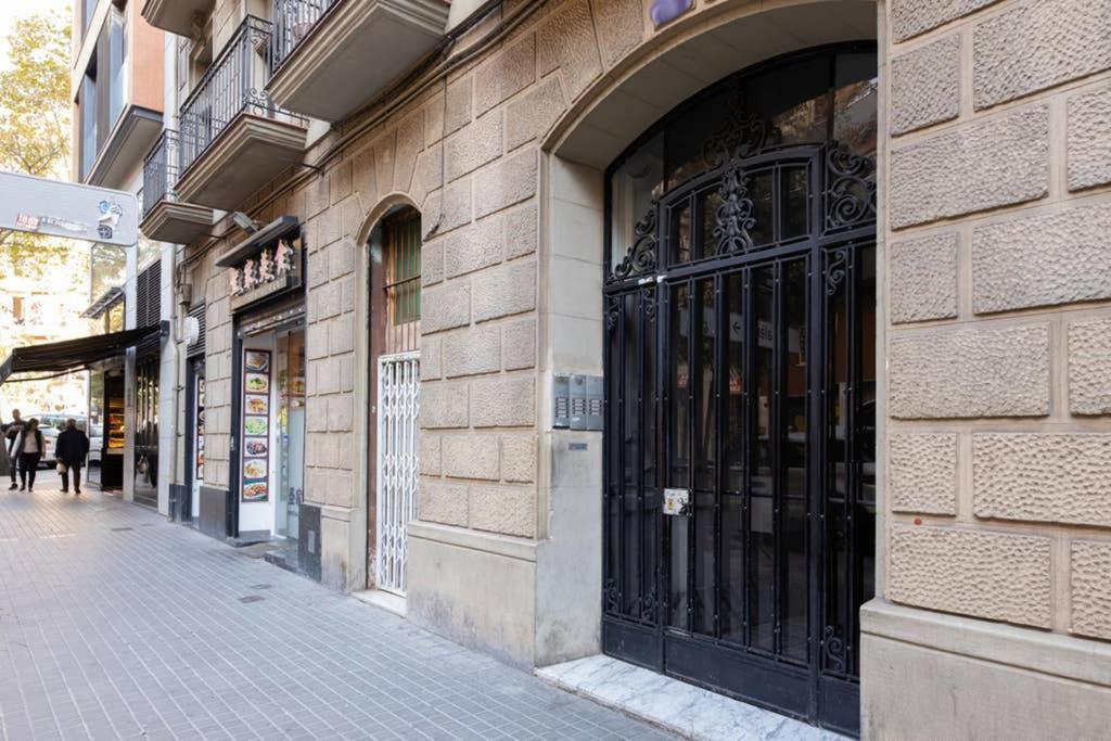 Lejlighed Piso Nuevo Al Lado De La Sagrada Familia. Barcelona